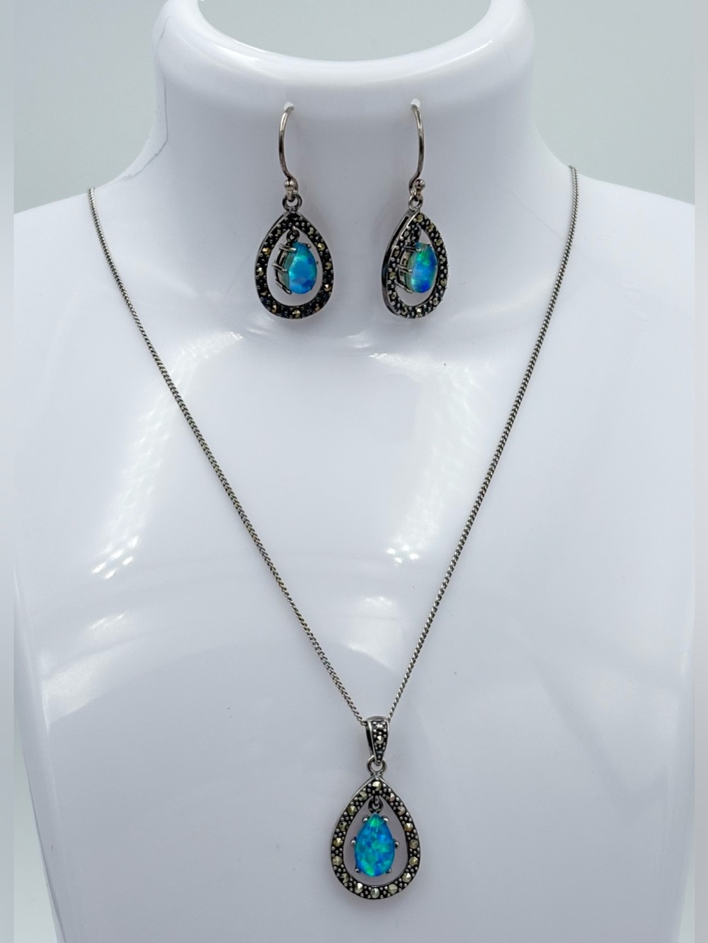NWT Tori Hill 925 Silver Genuine Marcasite Blue Opal Necklace & Earrings Set